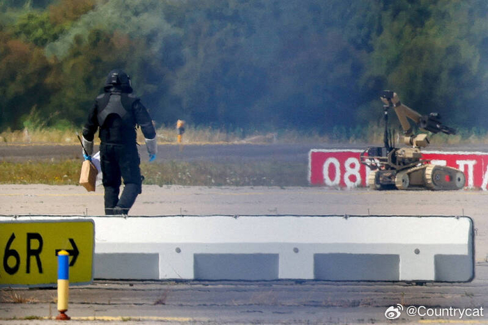 德国机场无人机炸弹袭击未遂…